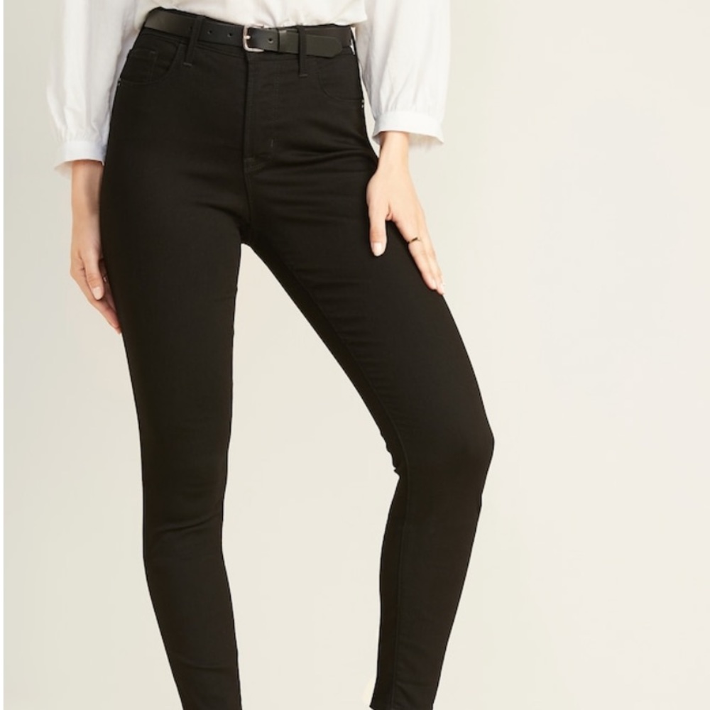 Classic Black High Rise Skinny Jeans